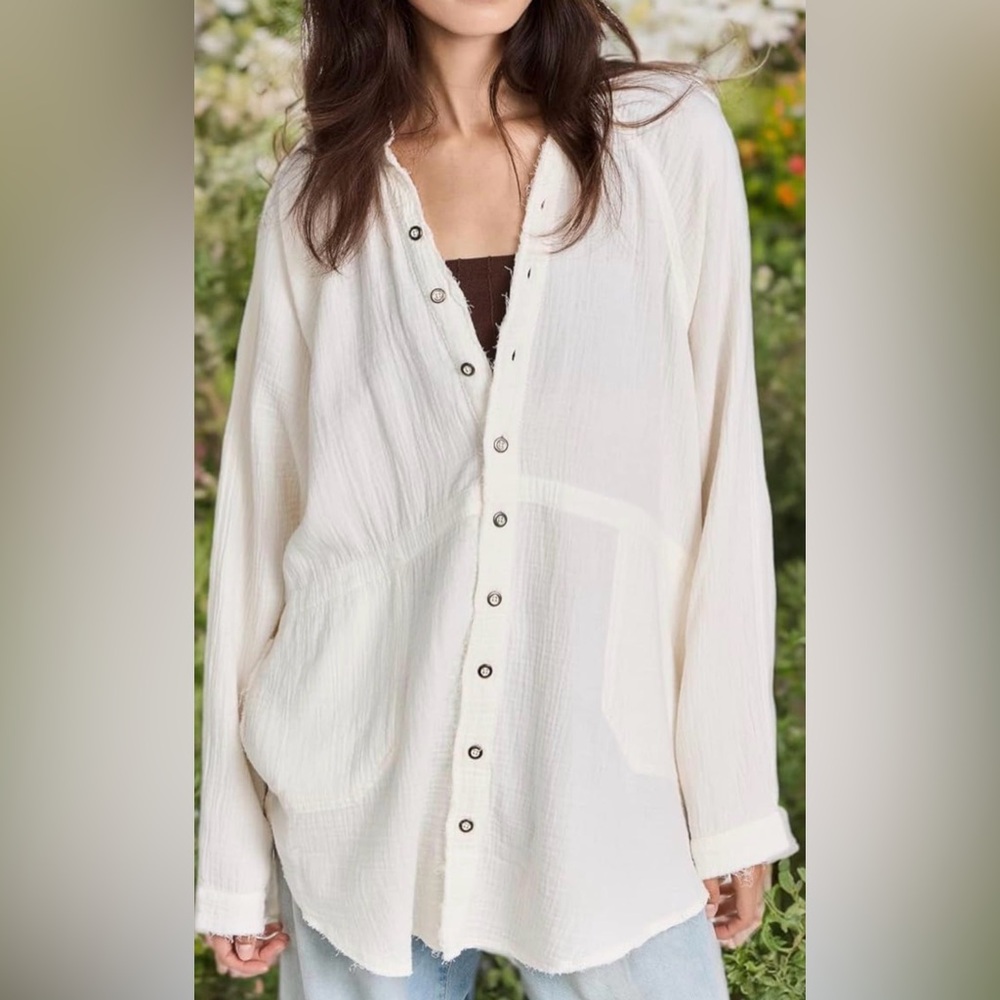 WE THE FREE Women's Cream Button-Up Blouse Size Small Oversized Slouchy NWT